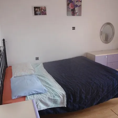 Apartment Mihaela *