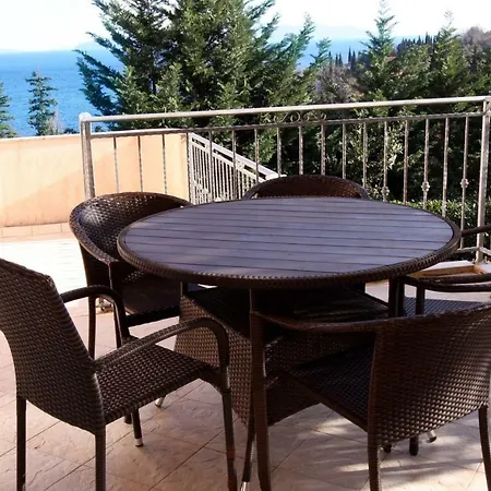Mihaela Apartment