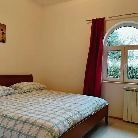 Mihaela Apartment *